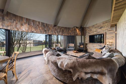 Treehouse Grand Suite