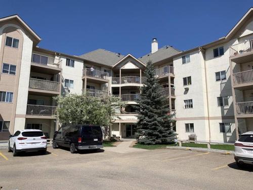 Chris Cozy Condo CW #205 Edmonton
