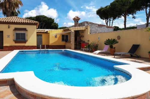 Chalet con piscina privada Arco Iris gîte à louer Chiclana de la Frontera