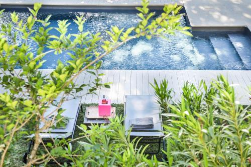 Double Room with Pool View