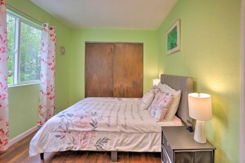 Smith River Bungalow - 8 Miles to Brookings! - image 6