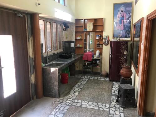 Cozinha, GANESH GUEST HOUSE in Pathan Nangal