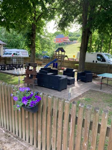 Balkons/terase, Bergs Bahnhof in Ralingen