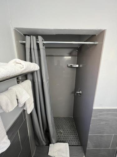 Bishop Elms Motel – Bishop, CA