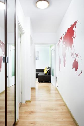 Lovely Garden Flat near Royal Park - image 3