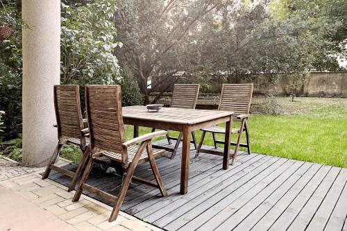 Lovely Garden Flat near Royal Park - image 4
