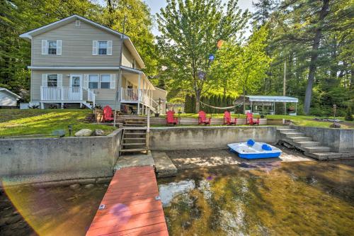 Lake Luzerne Home with Fire Pit on Hudson River in Lake Luzerne, USA