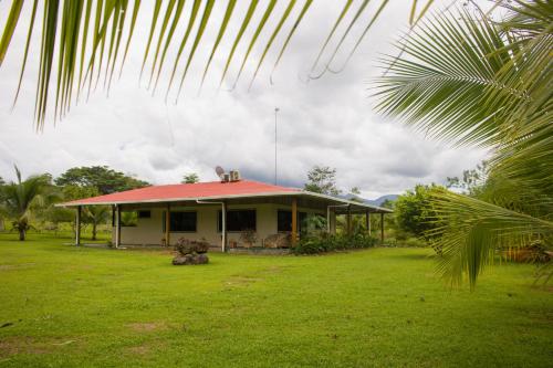 Vaade, Green House in Katira