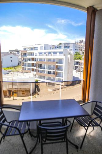 Apartment with Sea View image 6