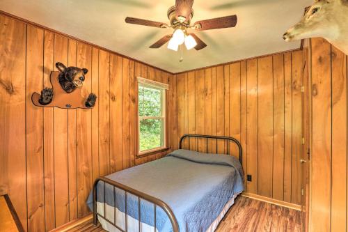 Charming Blue Ridge Mtn Cottage about 4 Mi to Hiking! - image 6