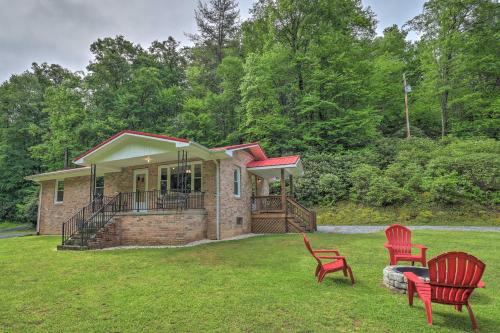 Charming Blue Ridge Mtn Cottage about 4 Mi to Hiking! - image 11