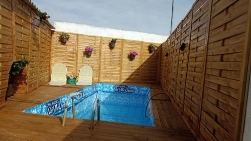  AKI ME QUEDO in Ledaña