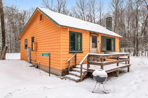 Scott's Twin Lakes Resort - Cabin 6