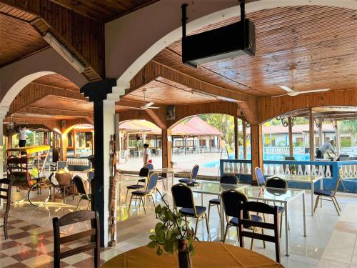 Ресторан, Victory Hotel & Restaurant Tulear in Toliara