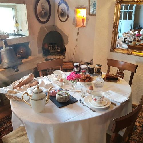 Chateau beyrin in Yenne