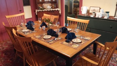 餐廳, 本傑明普雷斯科特賓館 (Benjamin Prescott Inn) in 傑弗里(NH)