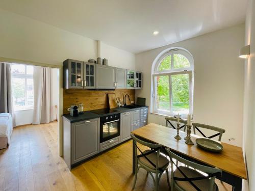 Kitchen, Kaiserliche Post Suites Bevensen-Ferienwohnung in Bad Bevensen