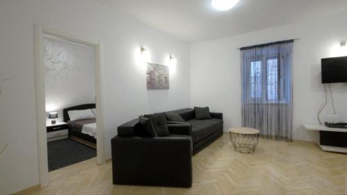 Spacious Apartment Erol