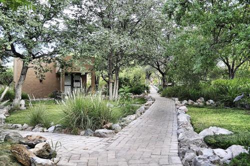 花園, 托夏瑞旅舍 (Toshari Lodge) in 奧喬