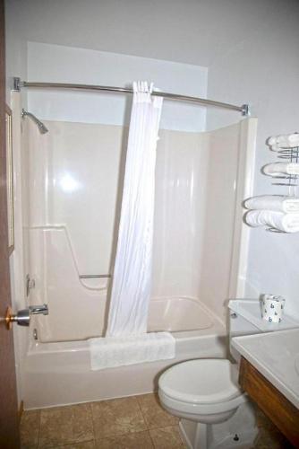 ARTOS MOTEL - image 13