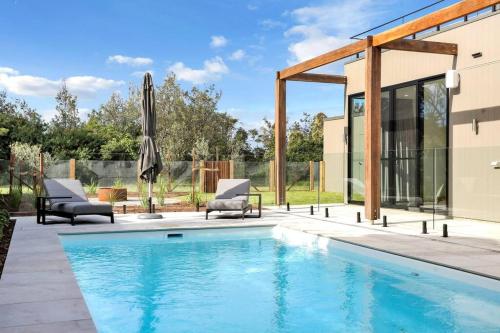 Beachfront Escape - 6 bedroom, Pool & beach access, Merimbula (fotografie 8)