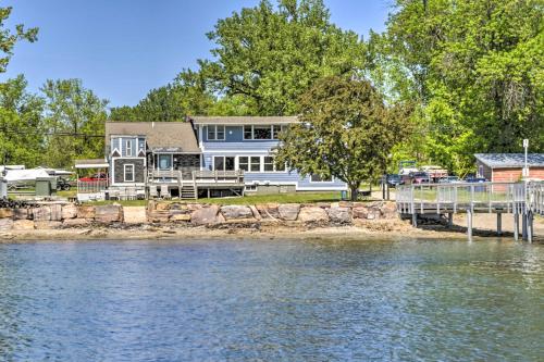 Captains Quarters at St Albans Bay Marina