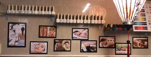 1.Asian Ruby Select Hotel