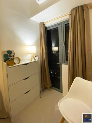 Fame Residences Tower-1 Unit 3207 in Mandaluyong 1 Br w Balcony City view photo