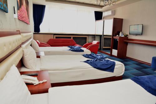 Triple Room image 4