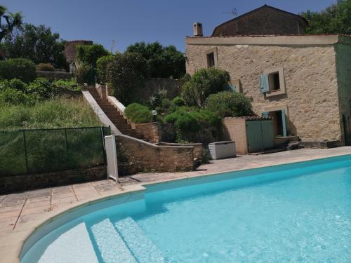 2 gîtes anciens au cœur d'une propriété provençale gîte à louer La Bastide-des-Jourdans