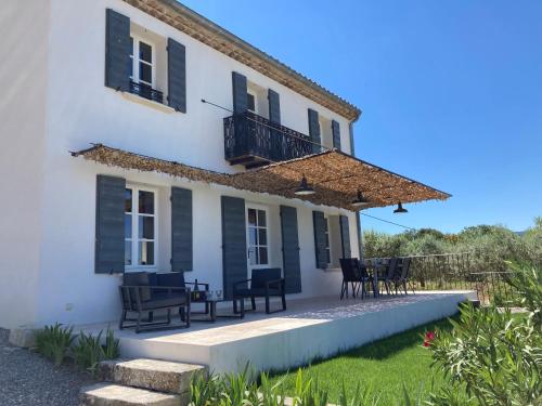 La bastide in Malemort-du-Comtat