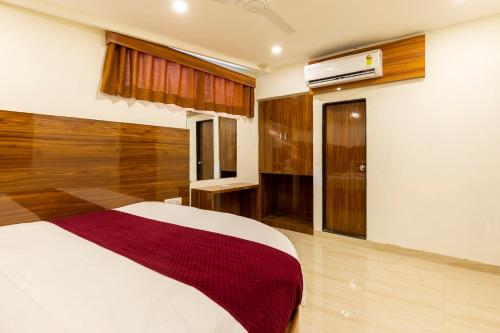 Deluxe Double Room image 4