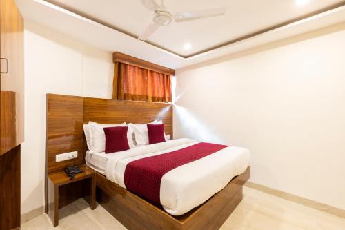 Hotel Royal Park – Bombay/ Mumbai, KY