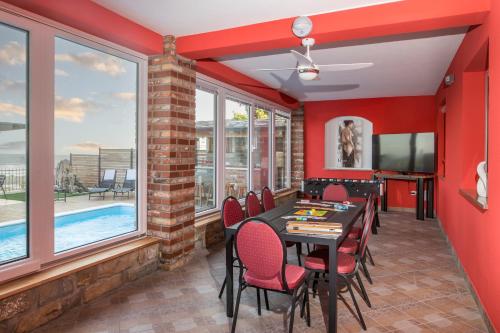 Місця відпочинку та розваги, VIP Apartment Kavo in Лучія