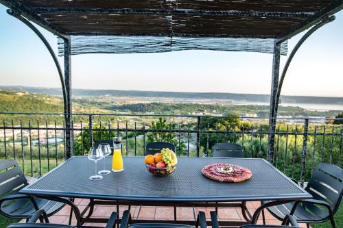 Їжа та напої, VIP Apartment Kavo in Лучія