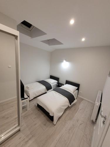 RYNEK 2 DUKLA- POKOJE I APARTAMENTY