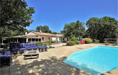 Nice Home In Gras With 6 Bedrooms, Private Swimming Pool And Outdoor Swimming Pool - Location saisonnière - Gras