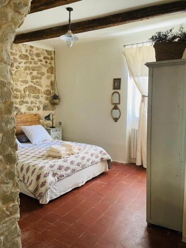 La Maison Gris Piedra gîte à louer Lourmarin