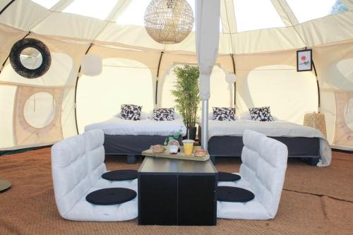 Large Glamping Tent with Sky View