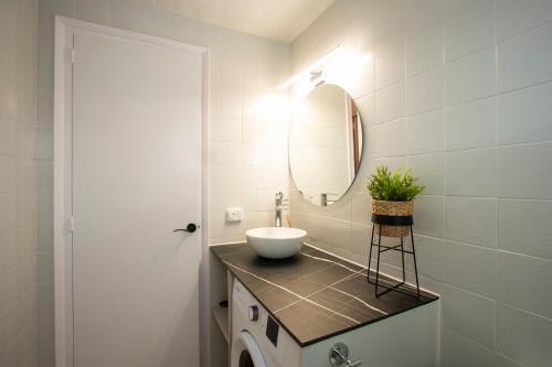 1012 Apartamento cerca de la playa by homeselectspain - image 4
