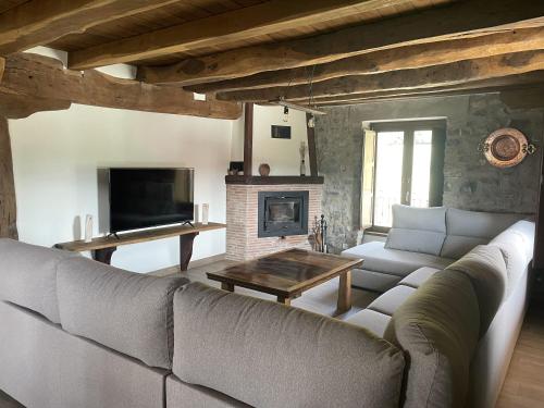 CASA RURAL JUANGOXENEA in Jaunsaras