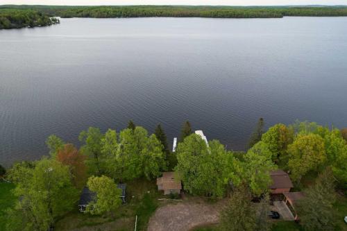 Cozy Cabin with Deck and Private Dock on Nelson Lake! - image 11