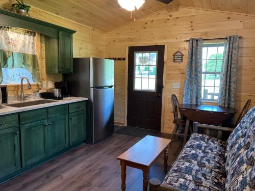 Lincoln Log Cabins - Lincoln