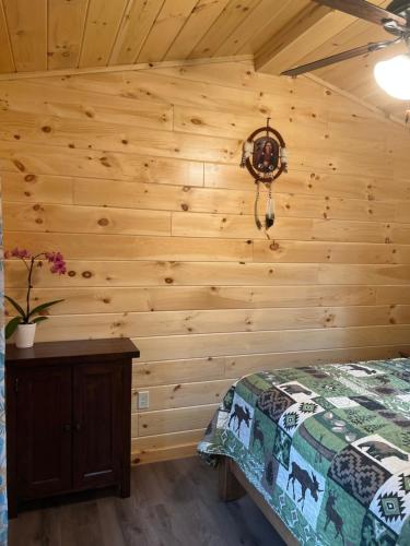 Lincoln Log Cabins - image 3