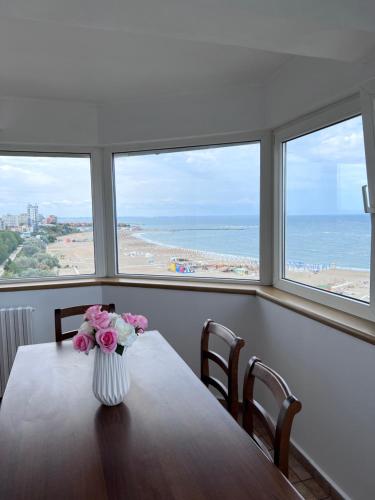 Panoramic Sea View Apartment