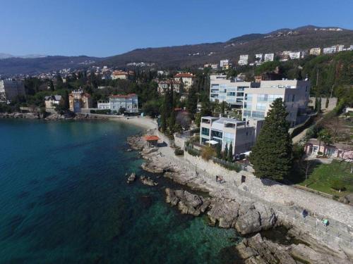 Villa Arentz Residence - Side Sea View Apartments - Opatija