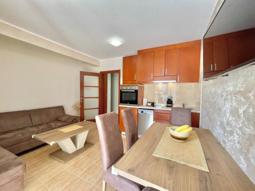 Konyha, Apartments Boreta Becici in Boreti