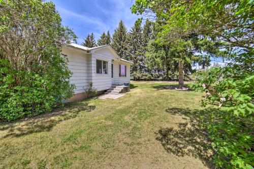 Idaho Falls Farmhouse about 11 Mi to Downtown!