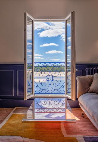 Casa Mila & Spa - Maison d'Hôtes raffinée vue Loire, Spa & Piscine chambre d'hôte Saint-Mathurin-sur-Loire