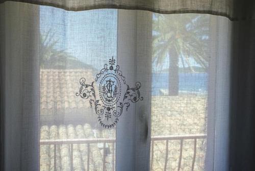 Triple Room with Sea View image 5
